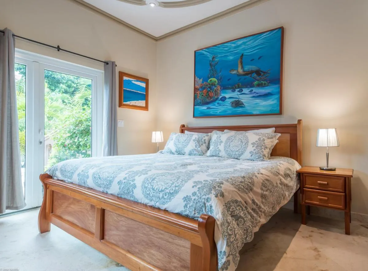 Image 4 of Belizean Cove Estates Luxury Beachfront Villa