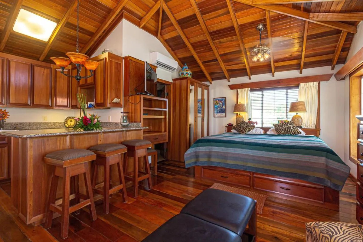 Image 5 of Blue Tang Inn