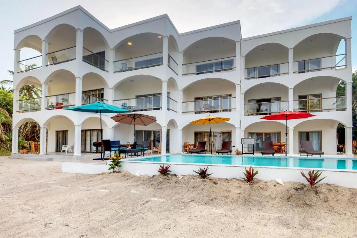 Image 5 of Blue Water Beach Villas