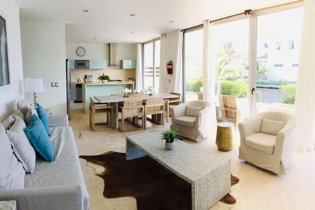 Image of Casa Moderna Fresca and The PoolClub at Mahogany Bay!