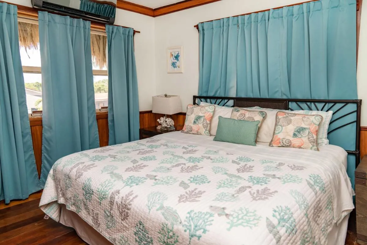 Image 2 of Dolphin Dreams Villa B3