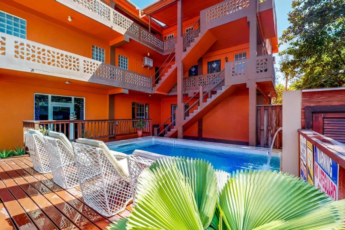 Image 5 of Hummingbird Home Suites