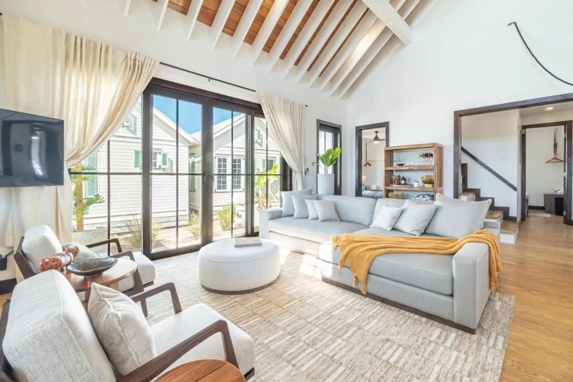 Image of Java Villa Paradise and The PoolClub at Mahogany Bay