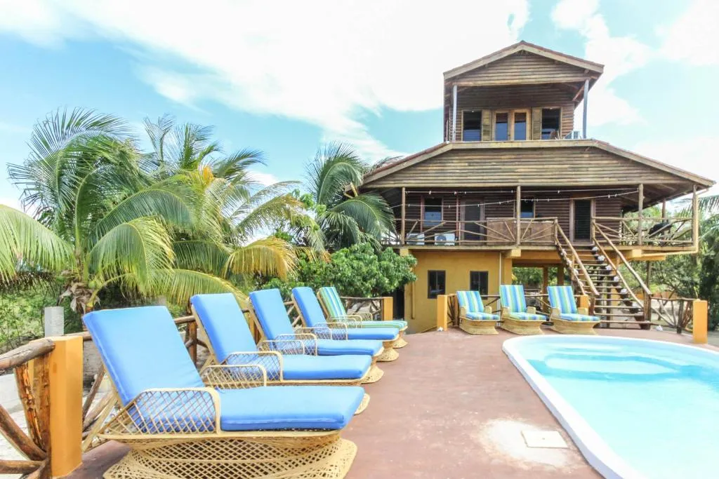 Image of La Casa Pura Vida