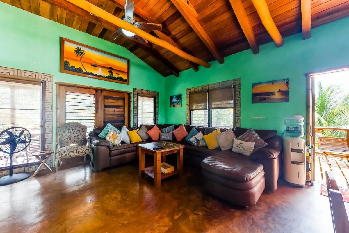 Image 1 of La Casa Pura Vida