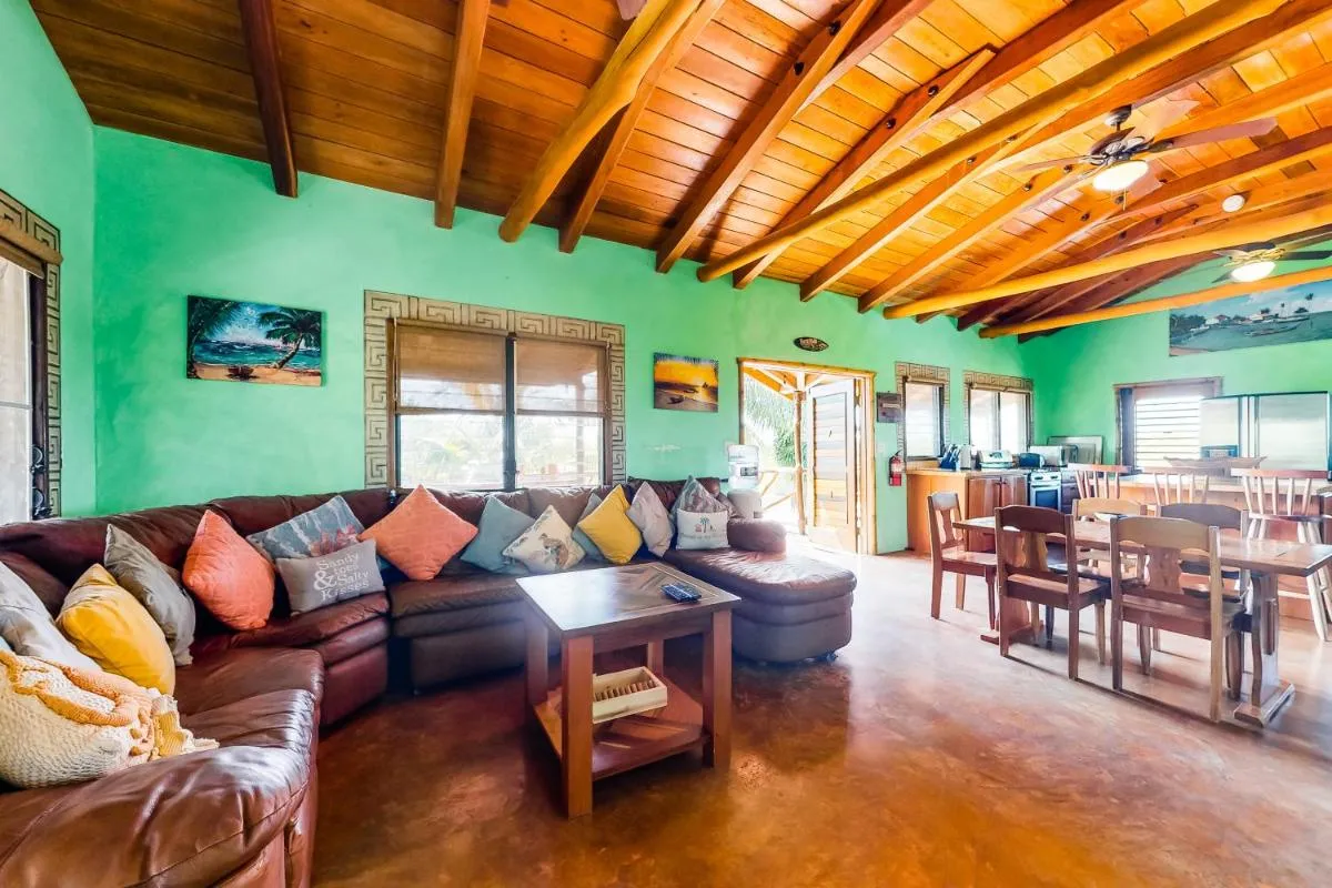 Image 3 of La Casa Pura Vida