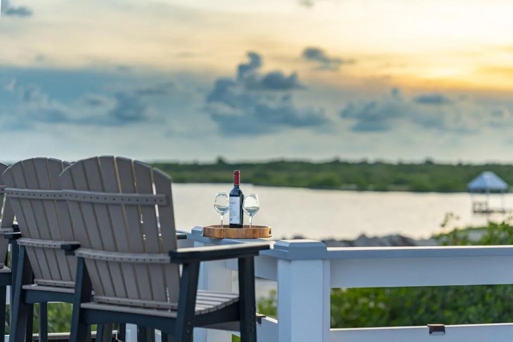 Image of La Dolce Vida and The Pool Club at Mahogany Bay