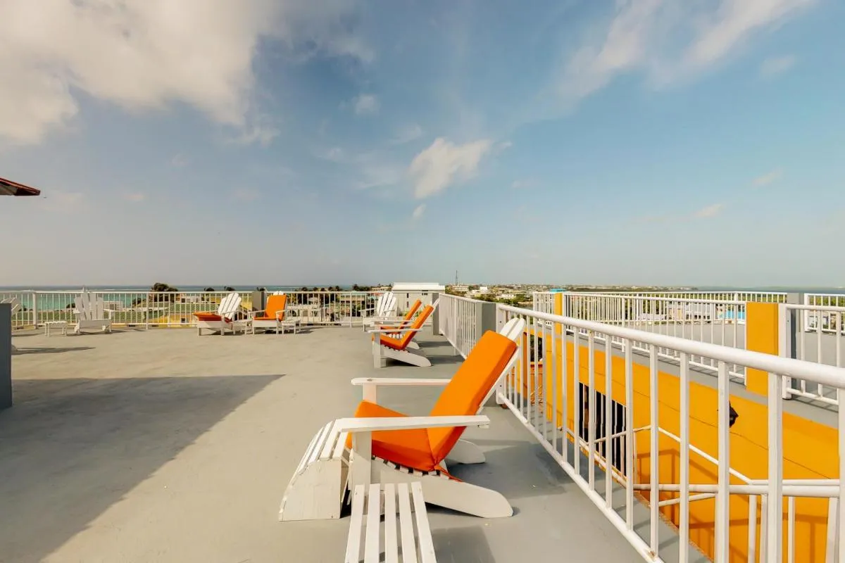 Image 2 of Laguna Suites