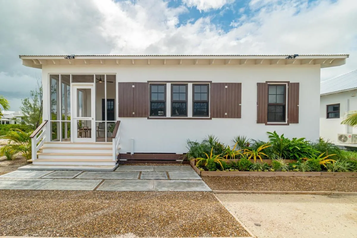 Image 6 of Livengood Properties BZ+The PoolClub@Mahogany Bay!