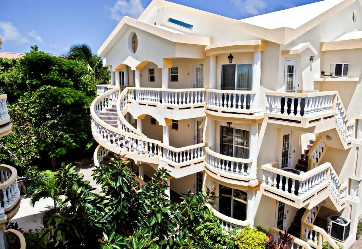 Image 2 of Pelican Reef Villas Resort