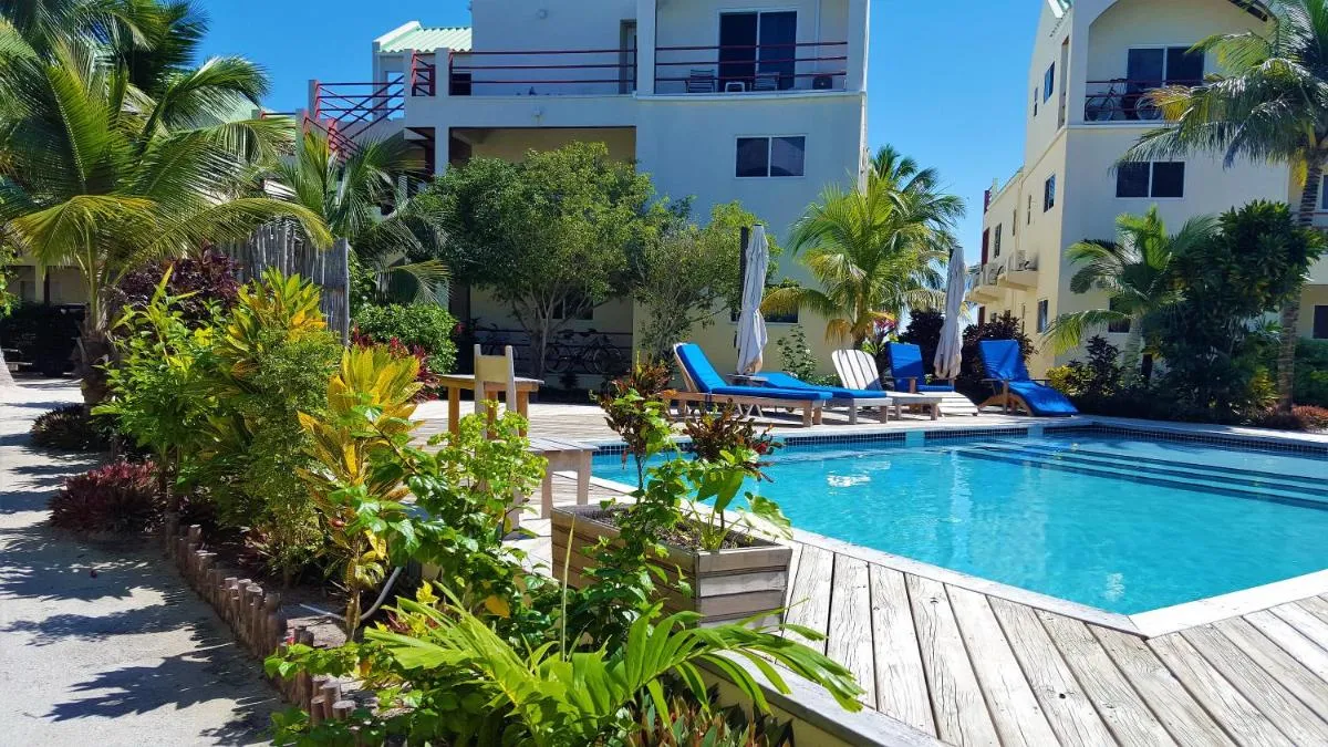 Image 3 of Tres Cocos Resort